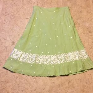 Women’s floral embroidered skirt